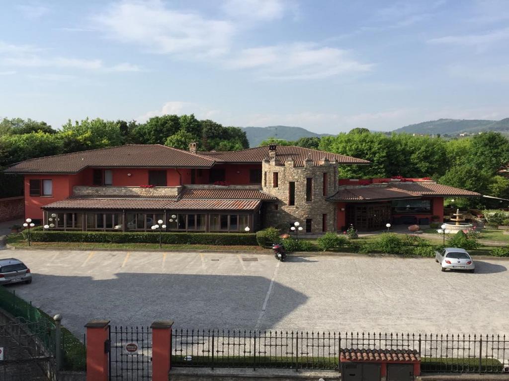 Hotel Il Leone D'Oro Telgate Exterior foto